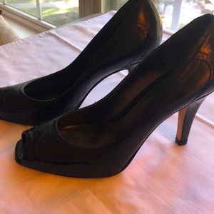 Women’s shoes heels